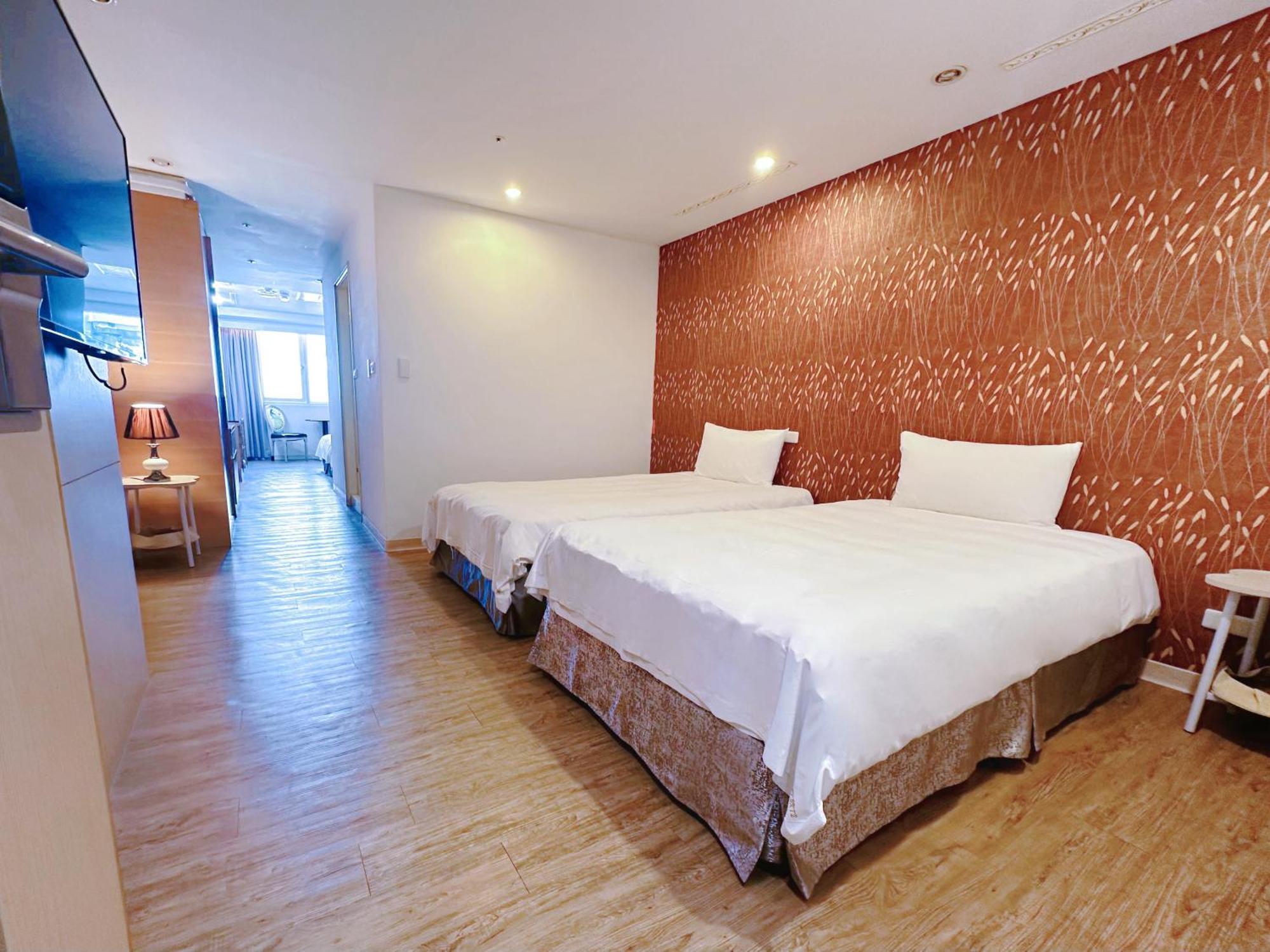 Hotel Champs Elysees Taichung Exterior photo